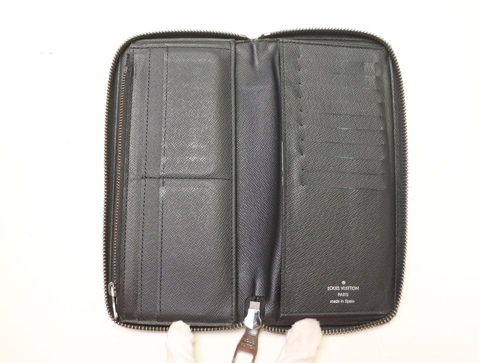 Louis Vuitton Zippy Wallet Vertical Monogram Eclipse Zip Around — view 4