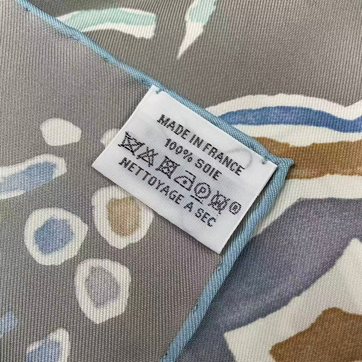 Hermes Scarf Silk Carre 90 Spring Island Isola DI Primavera Gray — view 6