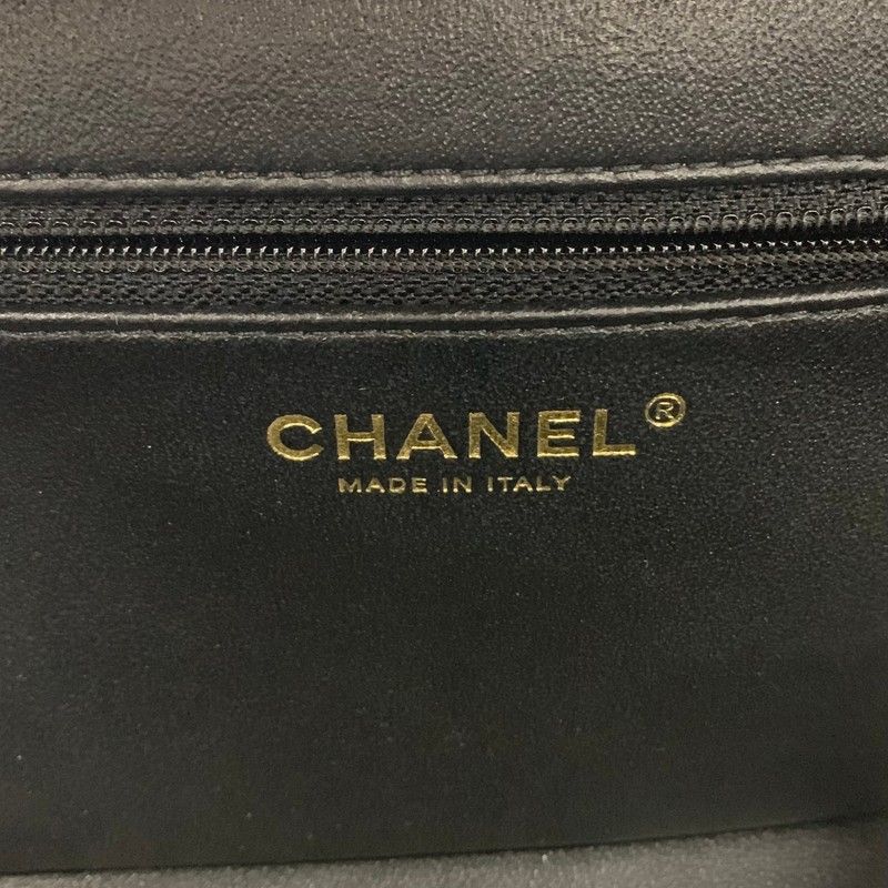 Chanel Trendy CC Shoulder Bag Black Gold Quilted CC Logo Chain 2-Way — view 8