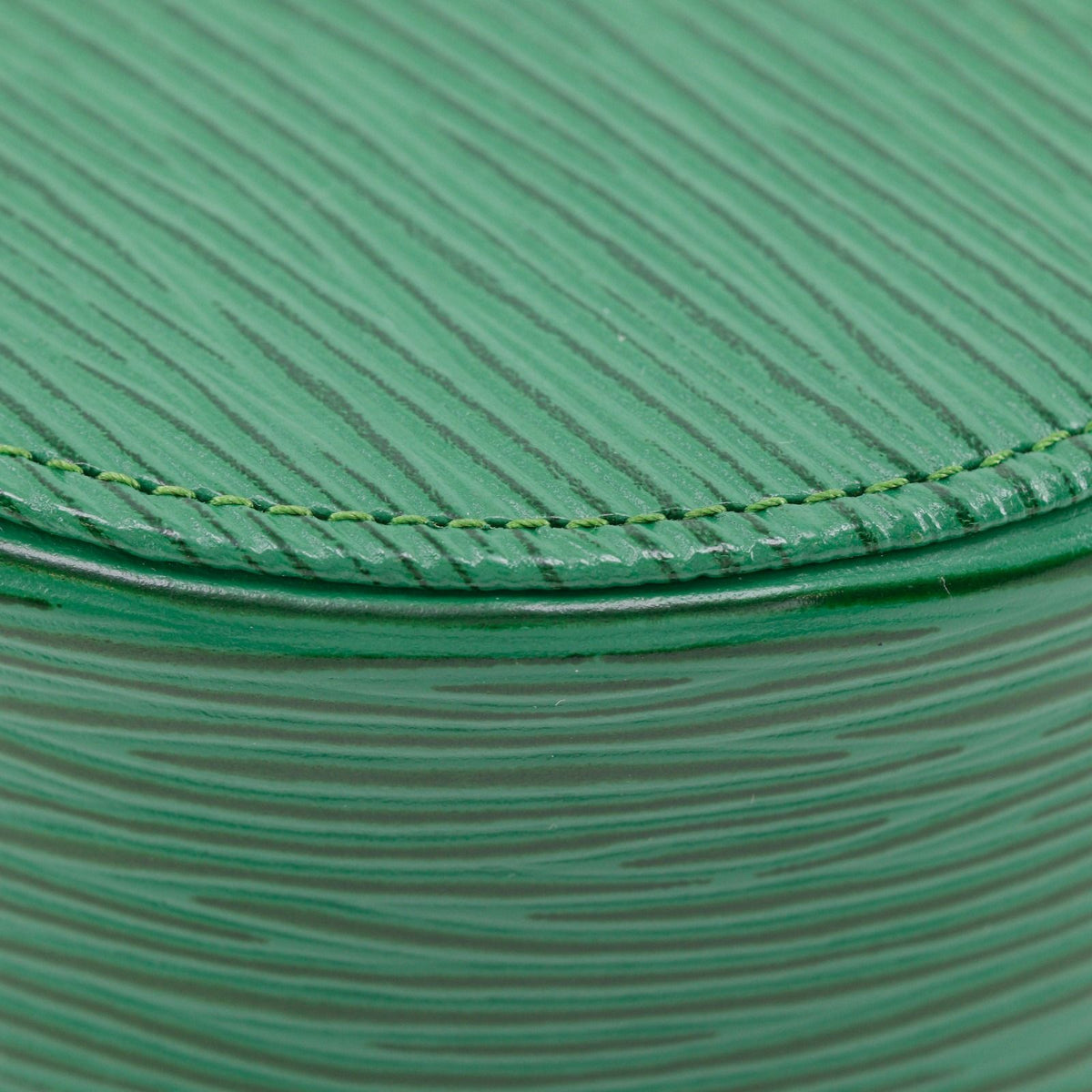 Louis Vuitton Ecrin Bijou 10 Pouch Epi Leather Green Jewelry Case — view 4