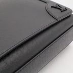 Louis Vuitton Taiga New Flap Messenger Shoulder Bag Crossbody Leather Noir — view 6