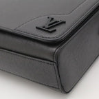 Louis Vuitton Taiga New Flap Messenger Shoulder Bag Crossbody Leather Noir — view 3