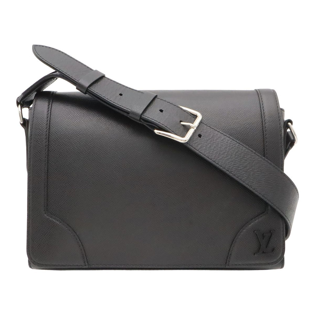 Louis Vuitton Taiga New Flap Messenger Shoulder Bag Crossbody Leather Noir