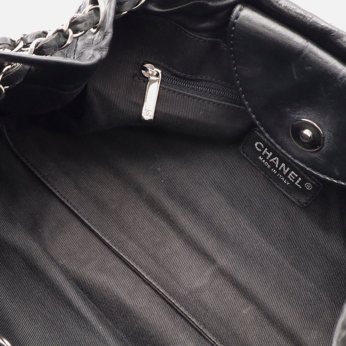 Chanel Logo Chain Shoulder Bag Leather Black Silver — view 8