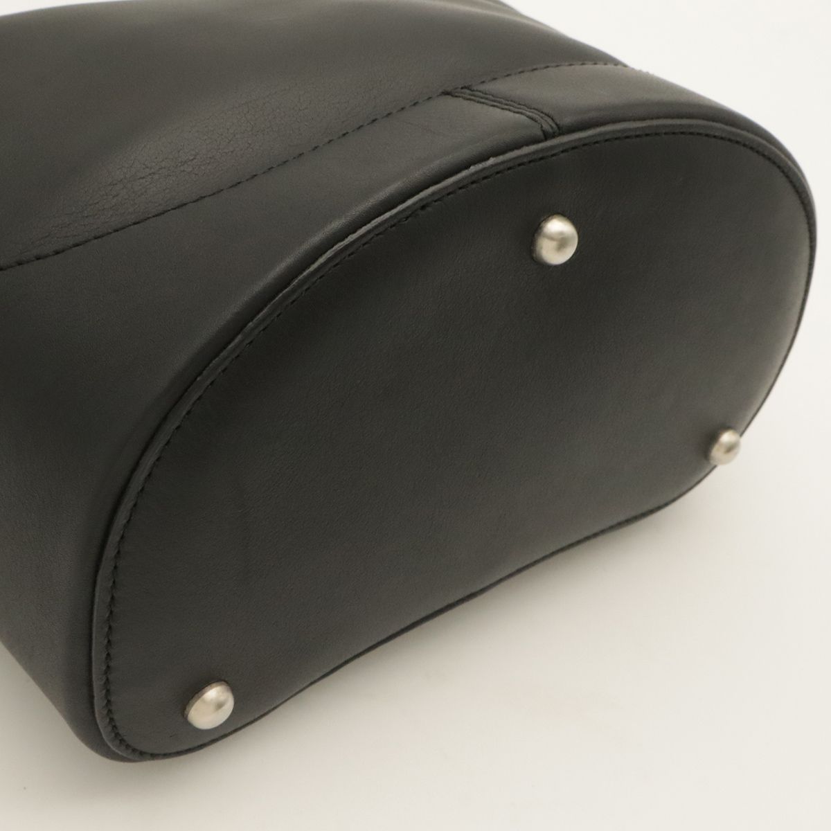 Loewe Anagram Shoulder Bag Leather Black Silver — view 3