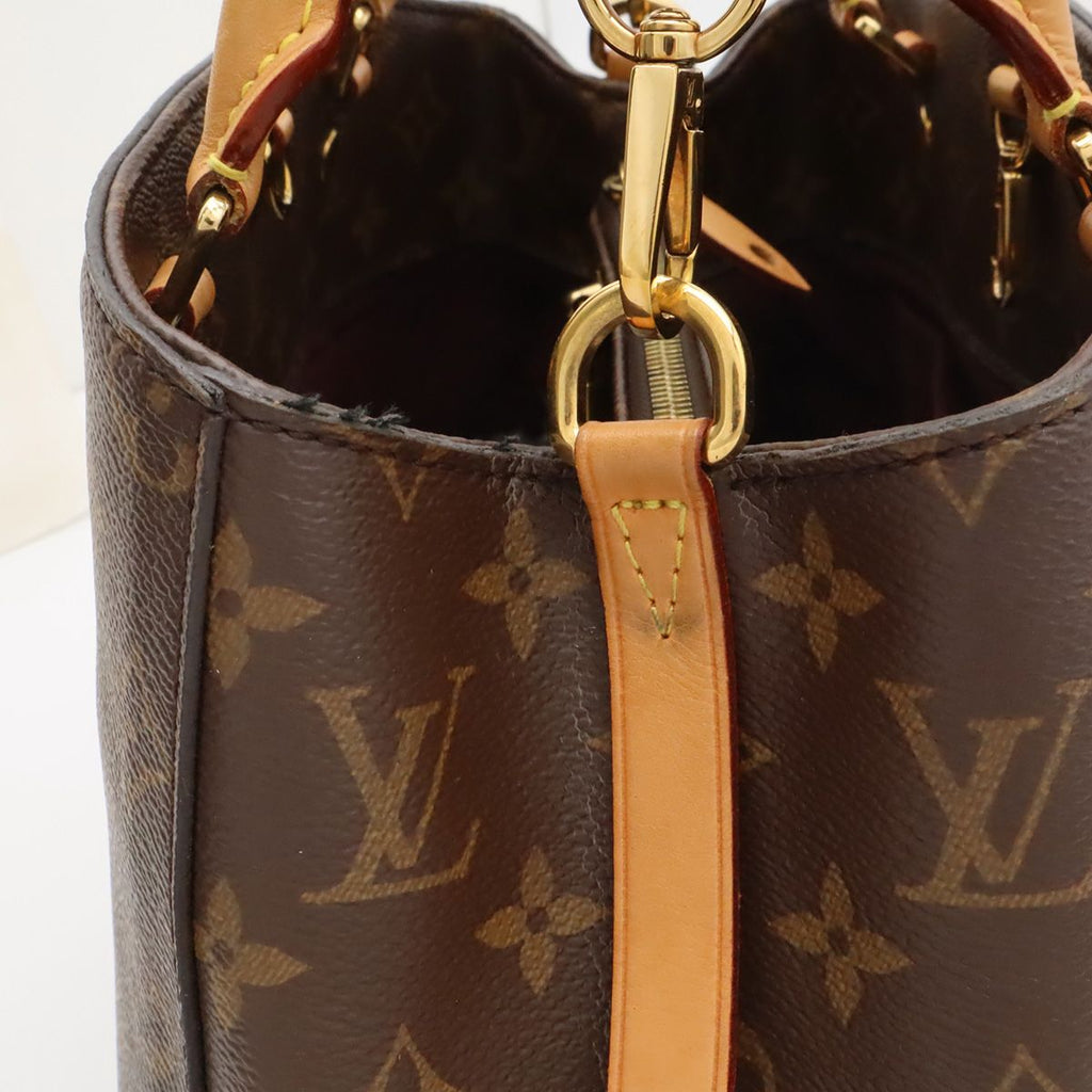 Louis Vuitton Monogram Montaigne MM 2-Way Shoulder Bag — view 8