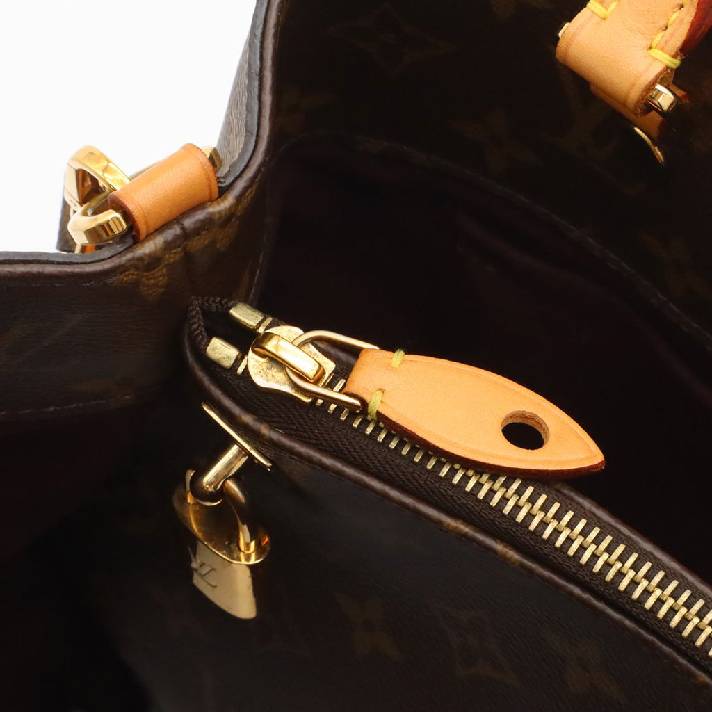 Louis Vuitton Monogram Montaigne MM 2-Way Shoulder Bag — view 5