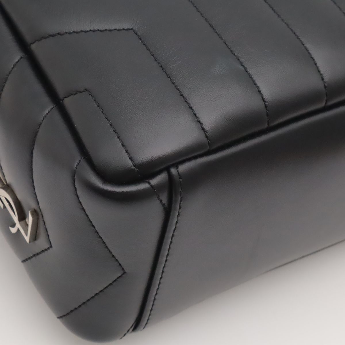 Saint Laurent Paris YSL Monogram Loulou Chain Shoulder Bag Quilted Leather Black — view 3