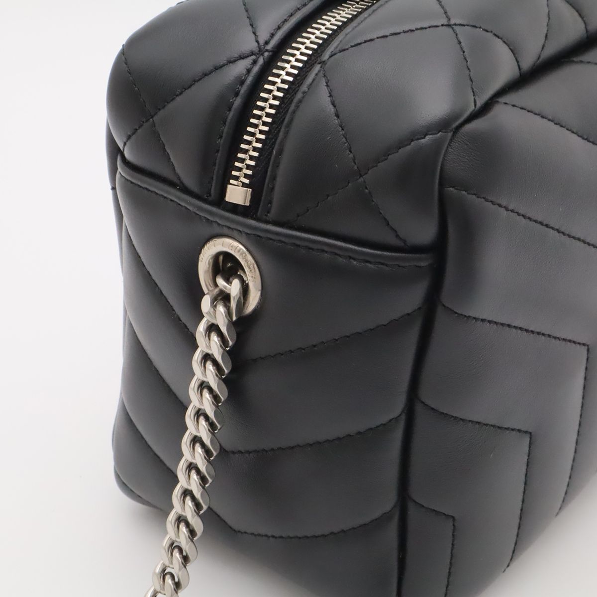 Saint Laurent Paris YSL Monogram Loulou Chain Shoulder Bag Quilted Leather Black — view 4