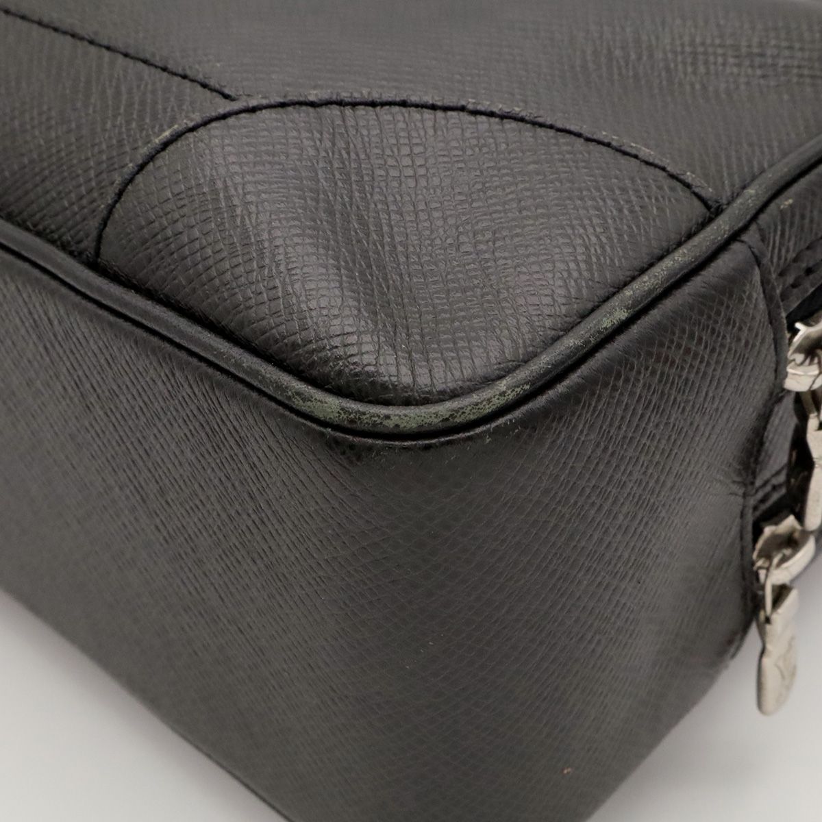 Louis Vuitton Taiga Pavel Clutch Leather Ardoise Black Silver — view 3
