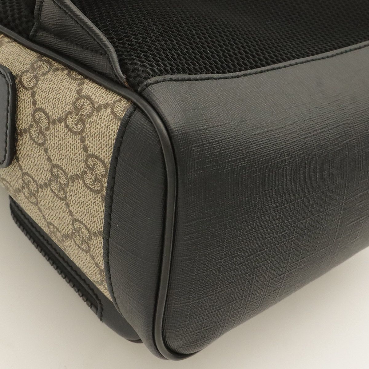 Gucci GG Supreme Small Backpack Leather Beige Black — view 3