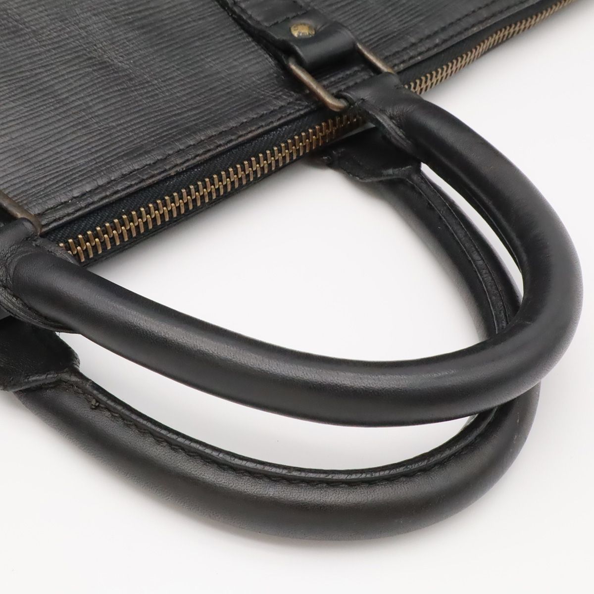 Louis Vuitton Epi Keepall 55 Boston Bag Purse Leather Noir Black — view 4