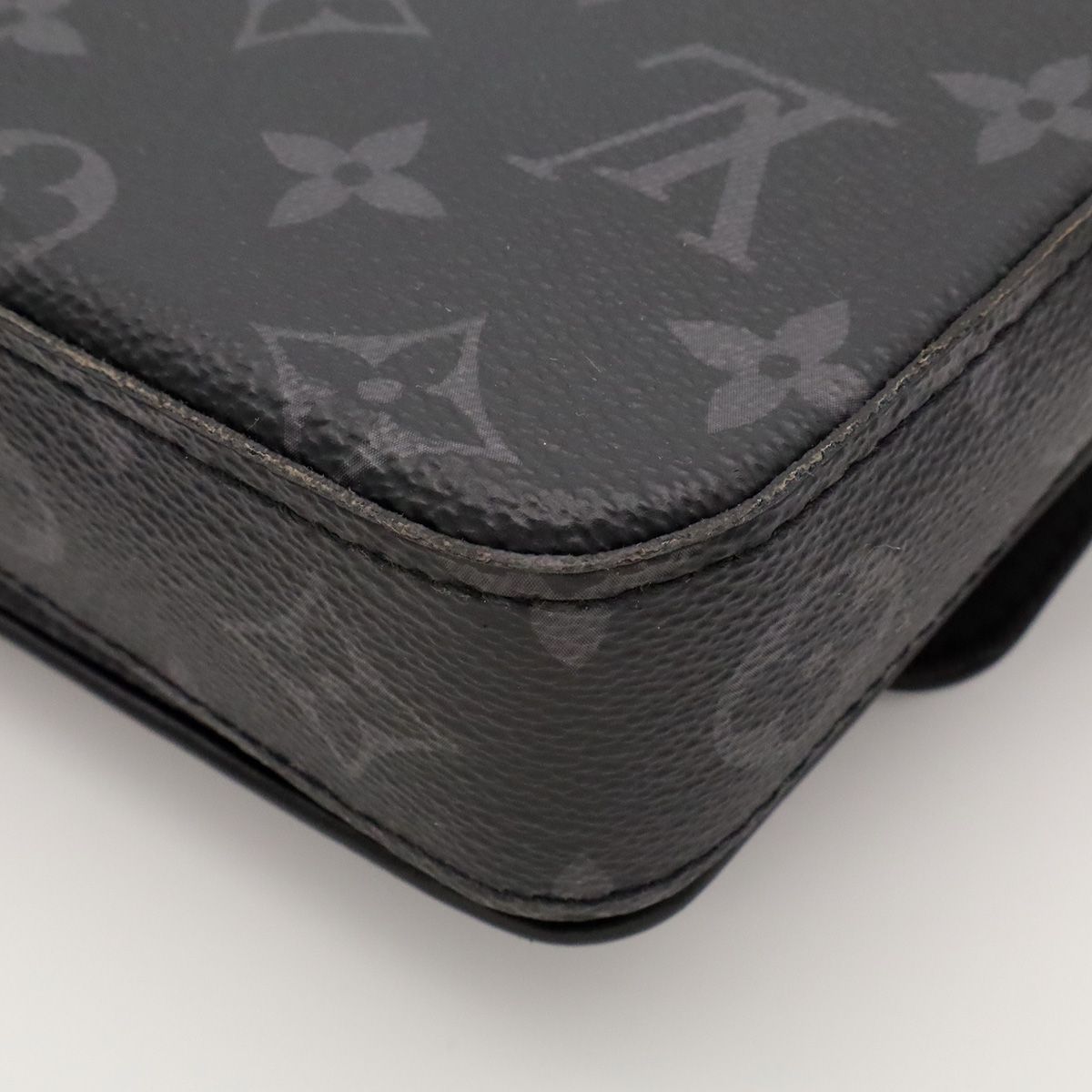 Louis Vuitton Monogram Eclipse Montsouris Wearable Wallet Shoulder Bag Waist — view 3