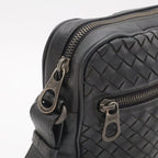 Bottega Veneta Intrecciato Shoulder Bag Crossbody Black — view 4