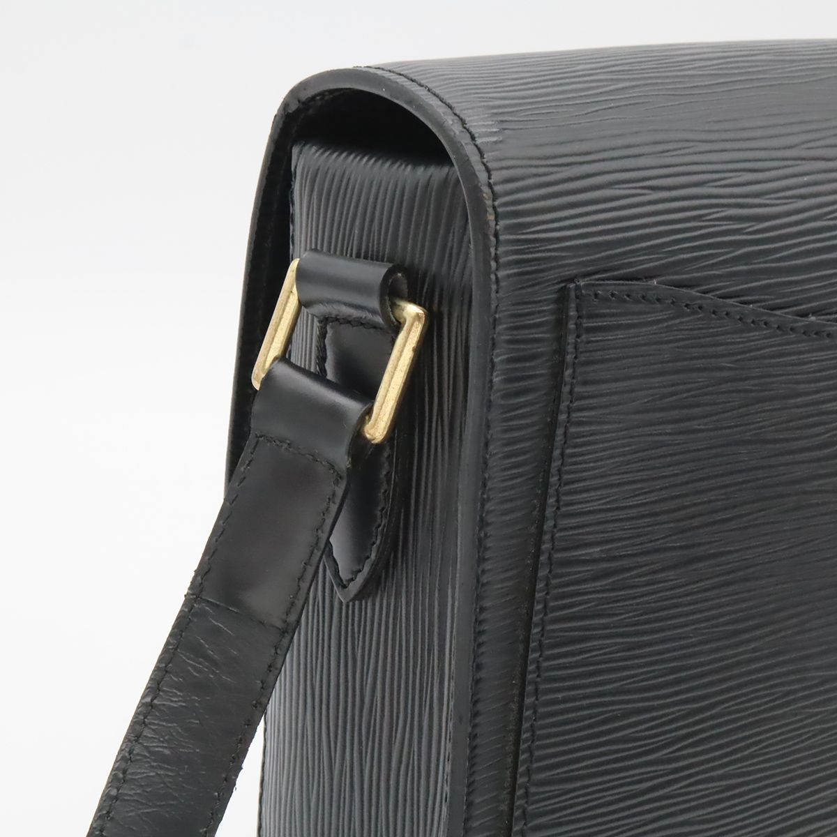 Louis Vuitton Epi Saint-cloud Shoulder Bag Pochette Crossbody Leather Noir — view 4