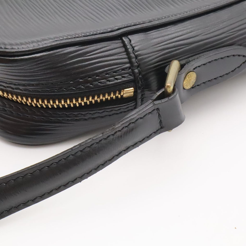 Louis Vuitton Epi Danube Shoulder Bag Pochette Crossbody Leather Noir Black — view 4