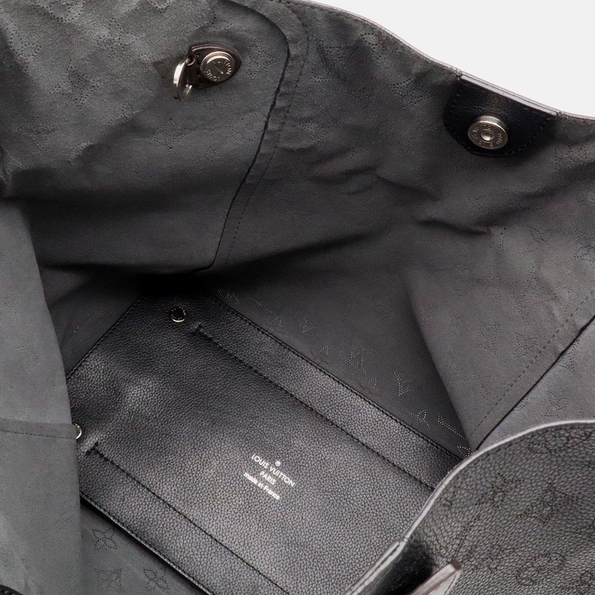 Louis Vuitton Monogram Mahina Hina MM Tote Shoulder Bag Leather Noir Black — view 8