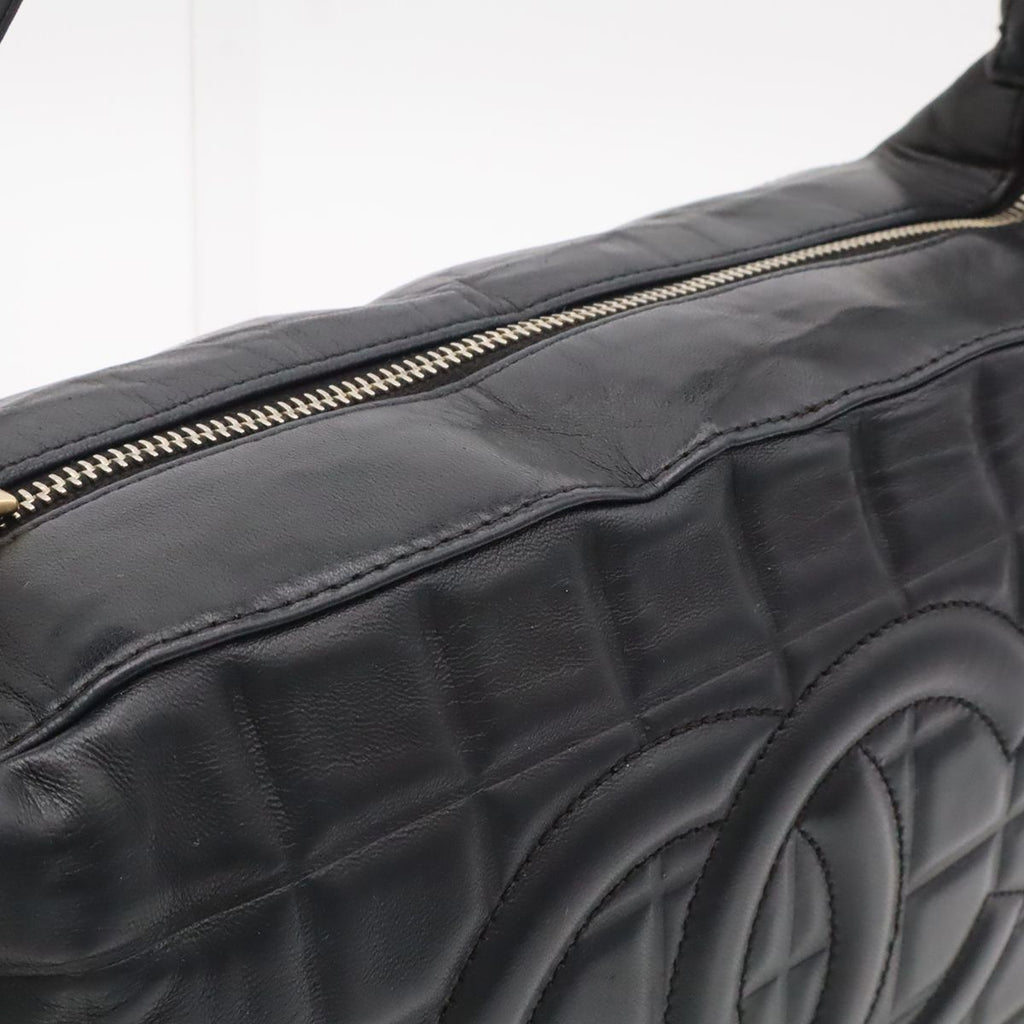 Chanel Choco Bar Shoulder Bag Lambskin Leather Black Gold — view 8