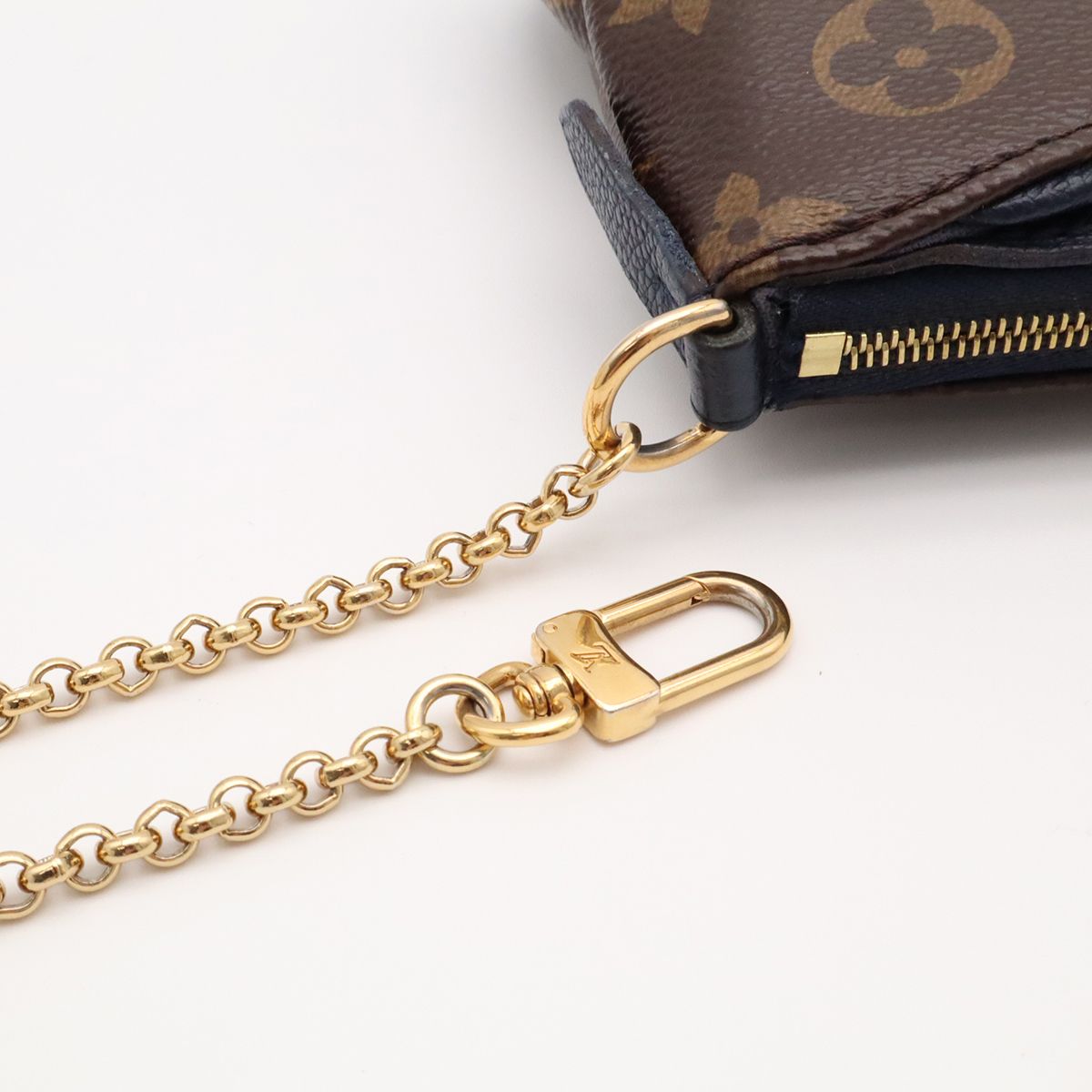 Louis Vuitton Monogram Pallas Clutch Shoulder Bag Chain 2-Way Blue Marine — view 4