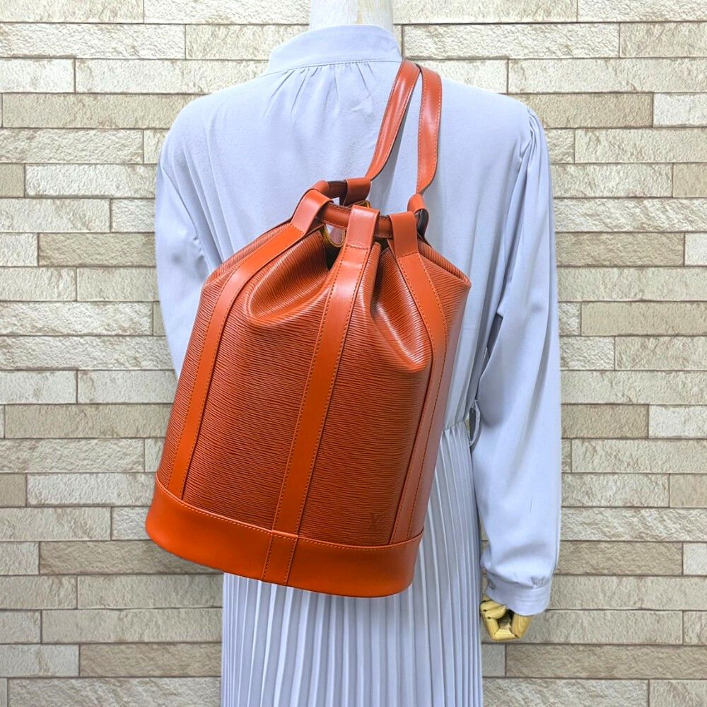Louis Vuitton Randonnee PM Epi Shoulder Bag Brown — view 2