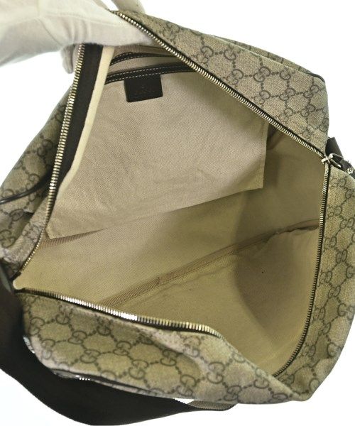 Gucci GG Supreme Shoulder Bag — view 4