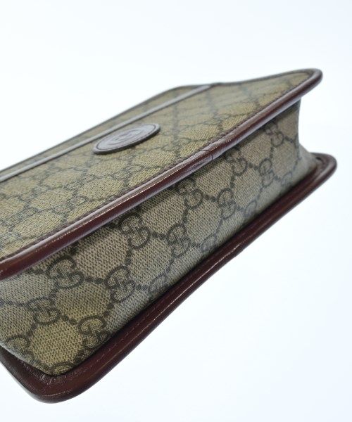 Gucci GG Supreme Clutch — view 8