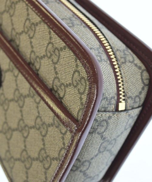 Gucci GG Supreme Clutch — view 7