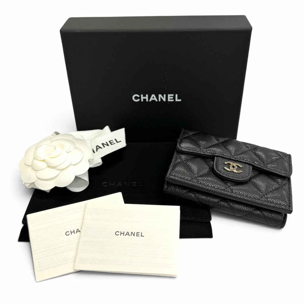 Chanel Caviar Leather CC Logo Compact Wallet Trifold Black — view 2