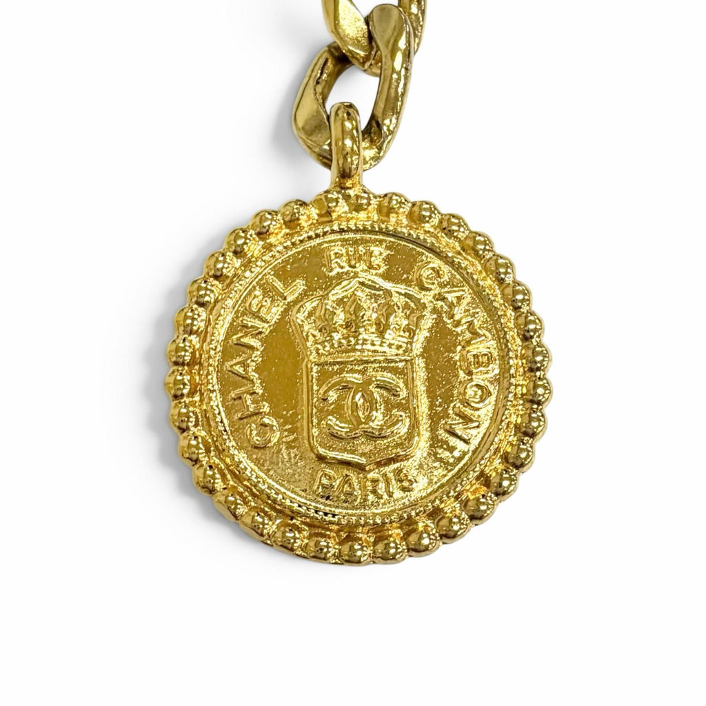 Chanel Vintage CC Logo Coin Motif Chain Belt Gold — view 5