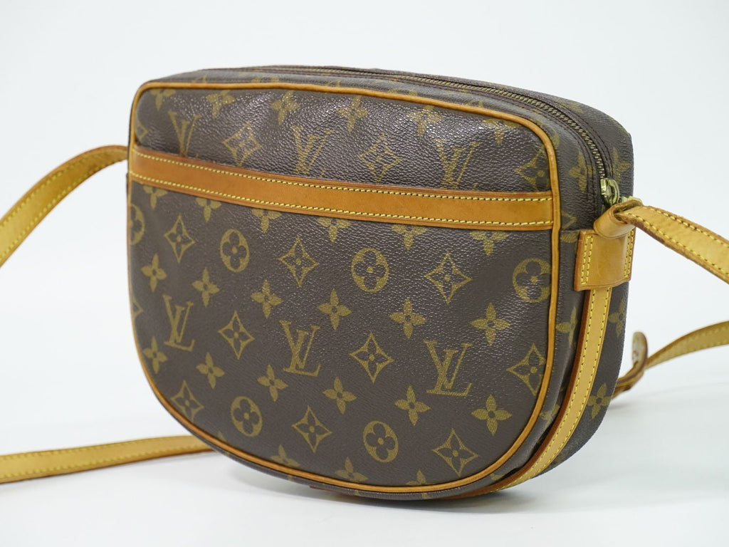 Louis Vuitton LV Jeune Fille Monogram Shoulder Bag Pochette Brown — view 2