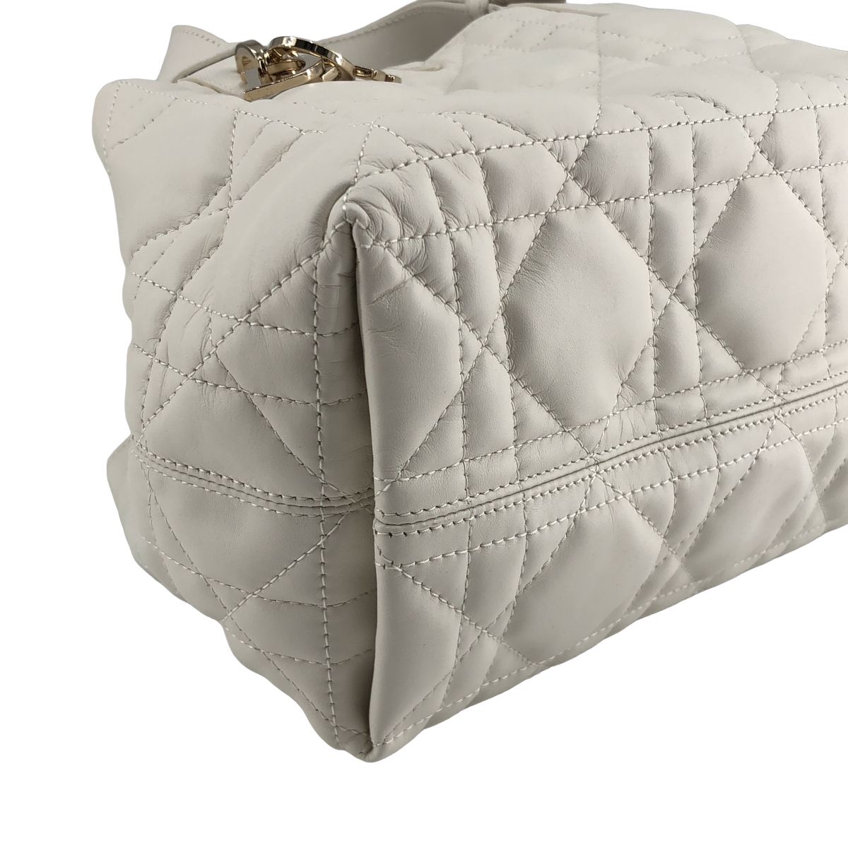 Dior Macro Cannage Toujours Leather Handbag White — view 6