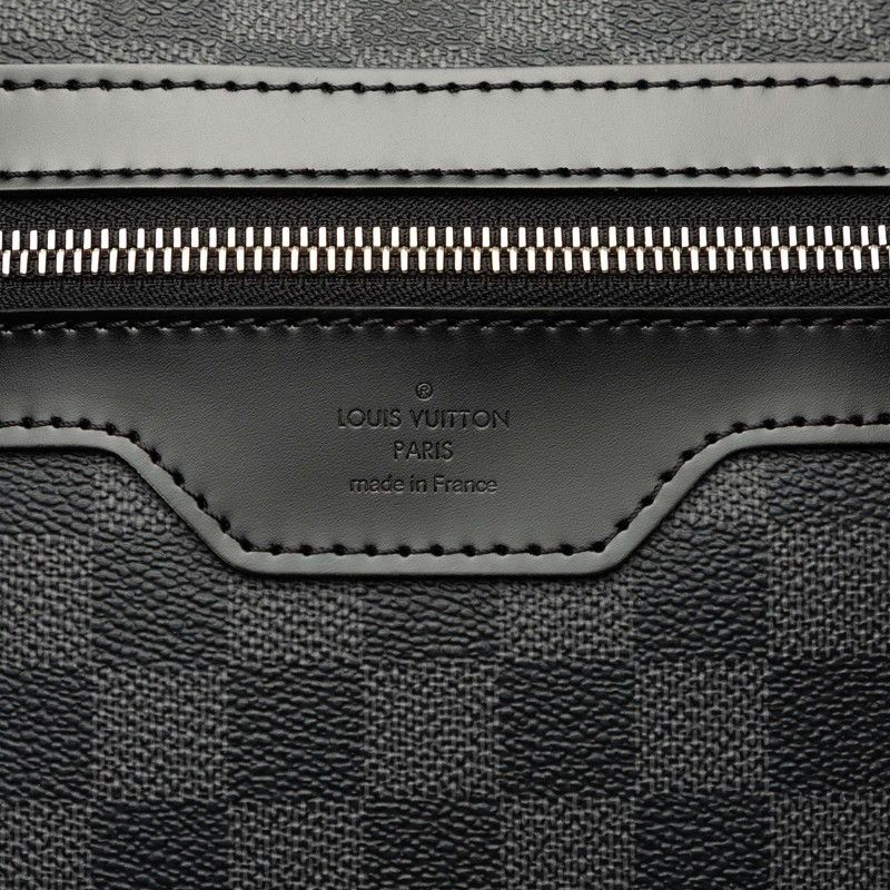 Louis Vuitton Damier Graphite Daniel GM Crossbody Shoulder Bag Black Leather — view 5