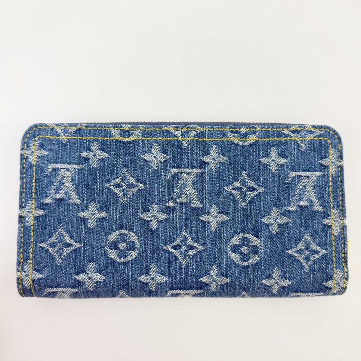 Louis Vuitton LV x Takashi Murakami Zippy Wallet Cherry Monogram Denim Blue — view 3