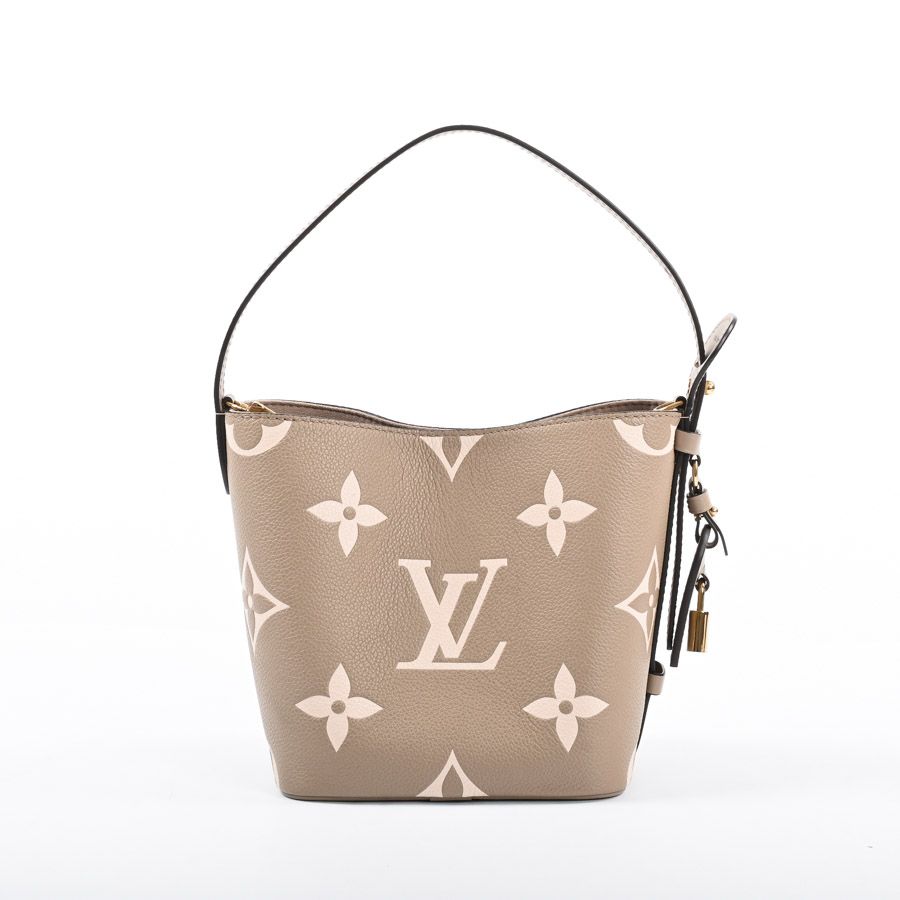 Louis Vuitton Shoulder Bag All in BB — view 4