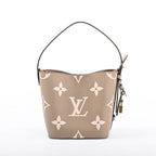 Louis Vuitton Shoulder Bag All in BB — view 4