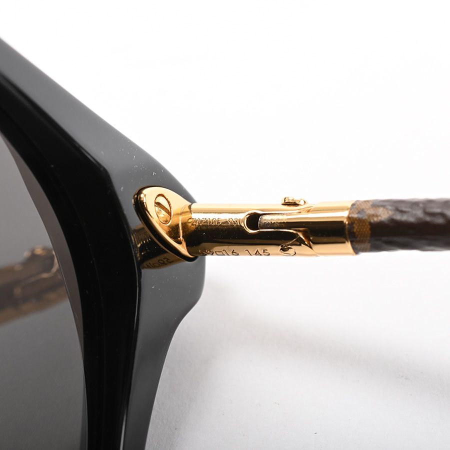 Louis Vuitton Sunglasses LV First Round Eyewear — view 6
