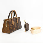 Louis Vuitton Handbag On The Go East West — view 2