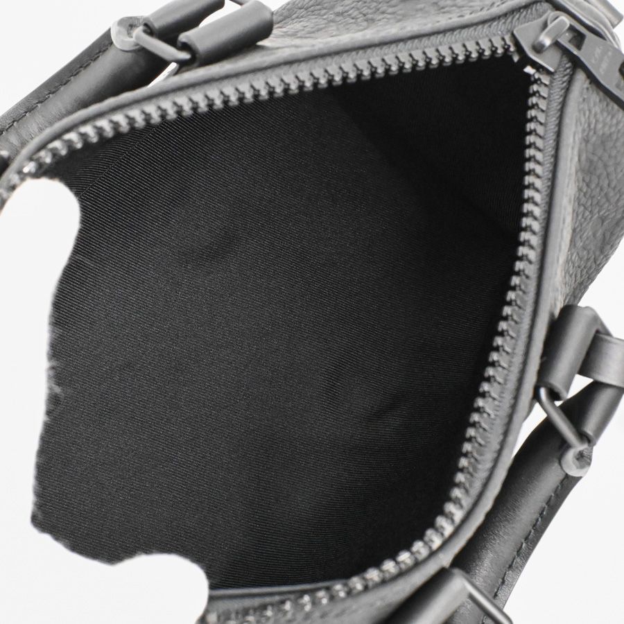 Louis Vuitton Boston Bag Keepall Bandouliere 25 — view 4
