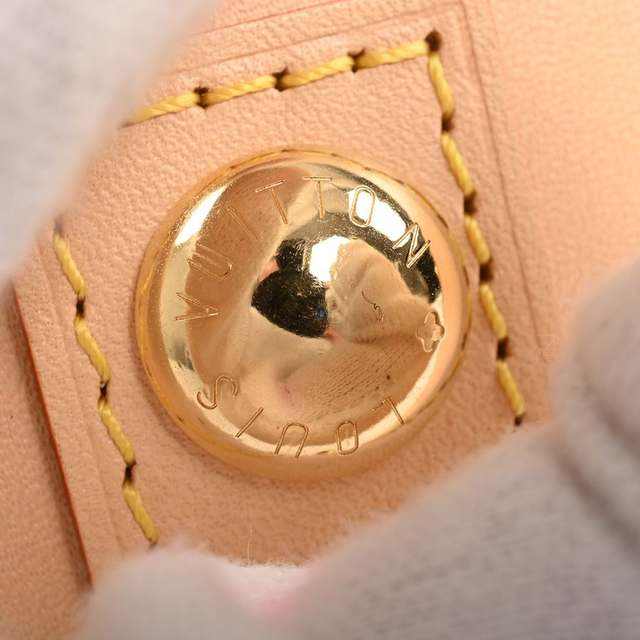 Louis Vuitton Handbag Alma PM — view 7