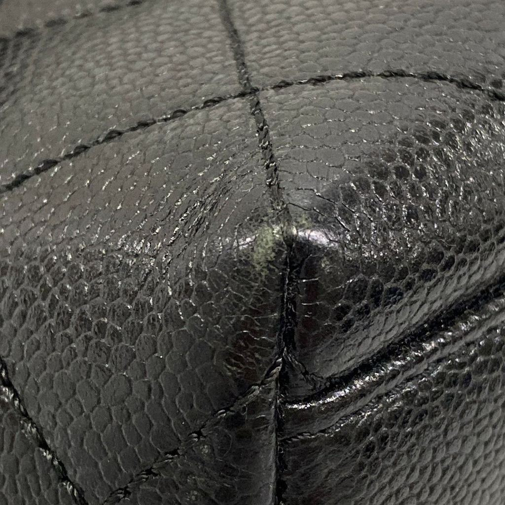Chanel Handbag Trapezoid Bag Quilted Black Gold — view 6