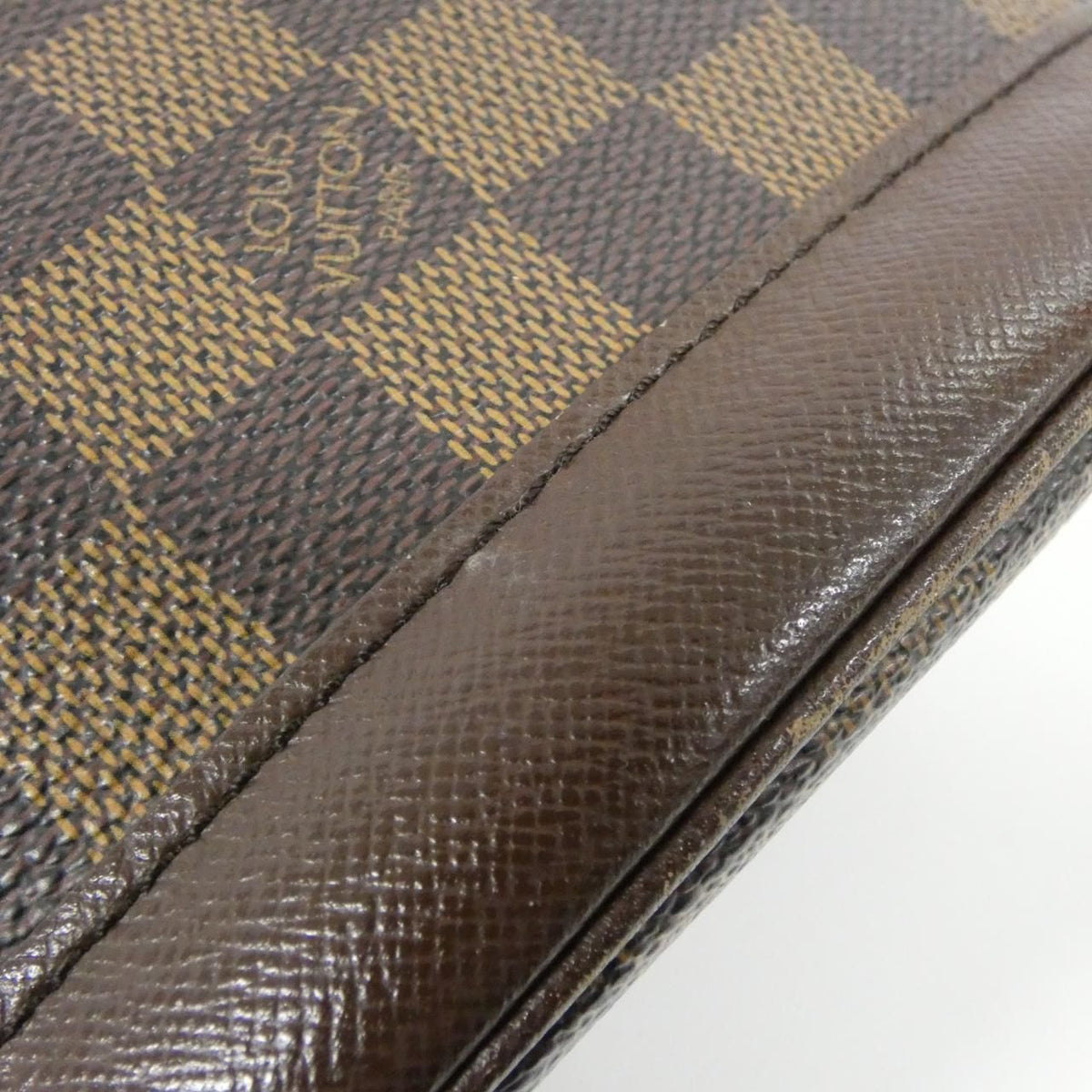 Louis Vuitton Damier Marais Shoulder Bag — view 3