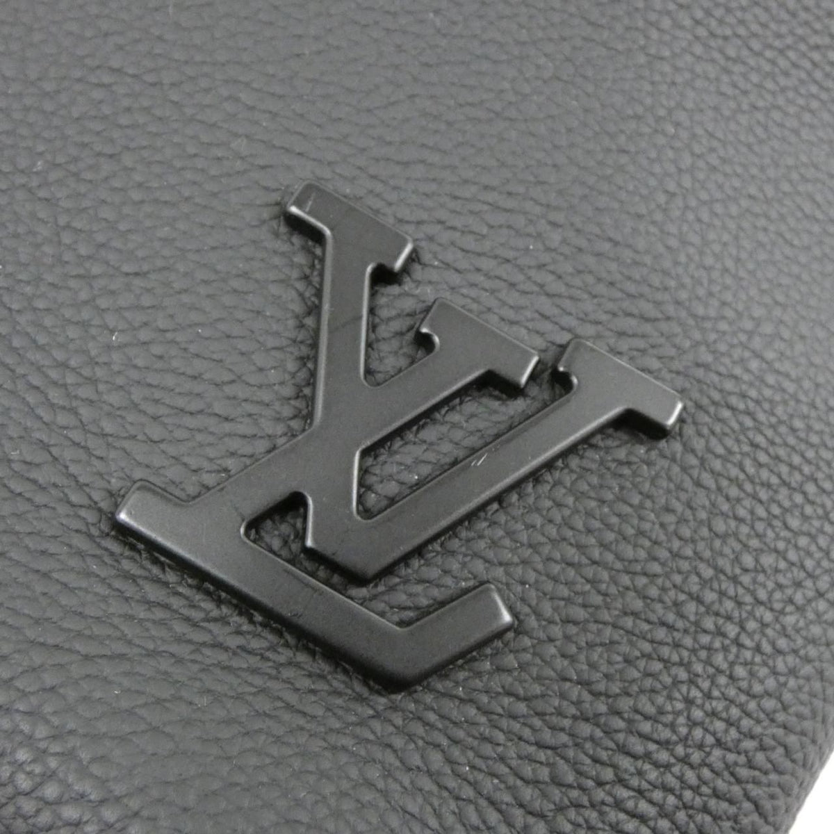 Louis Vuitton LV Aerogram Lock It Bag — view 4