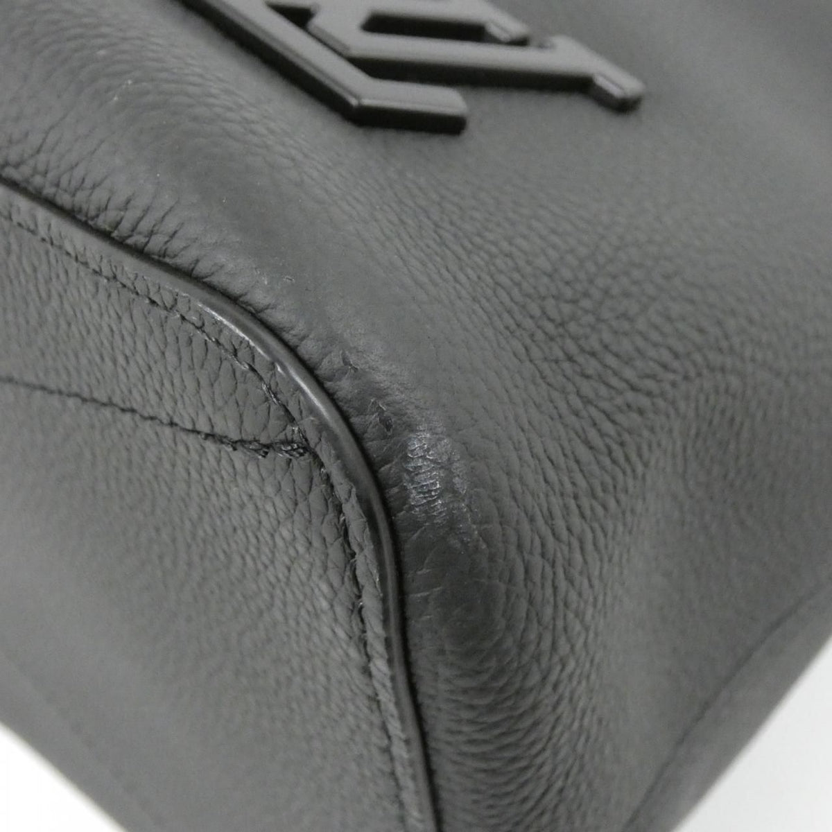 Louis Vuitton LV Aerogram Lock It Bag — view 3