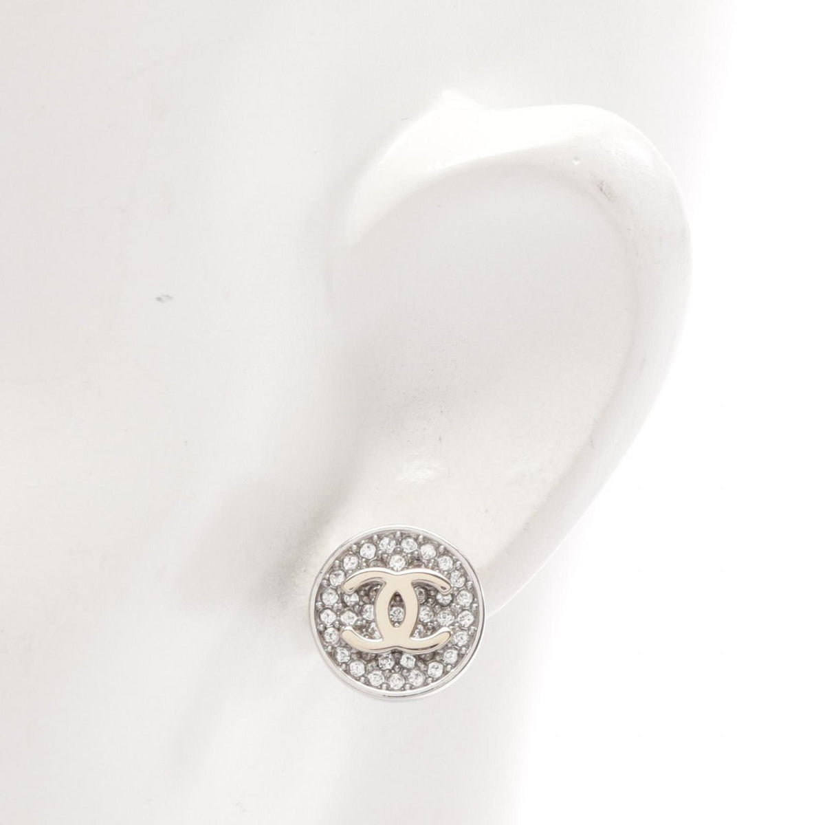 Chanel Earrings CC Logo Circle — view 4