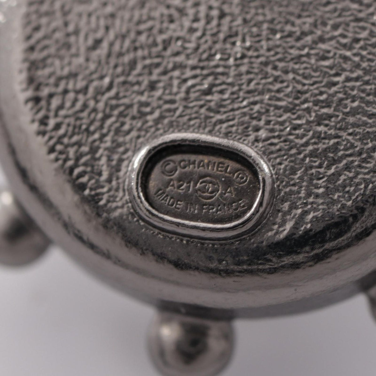Chanel Earrings CC Logo Round — view 3