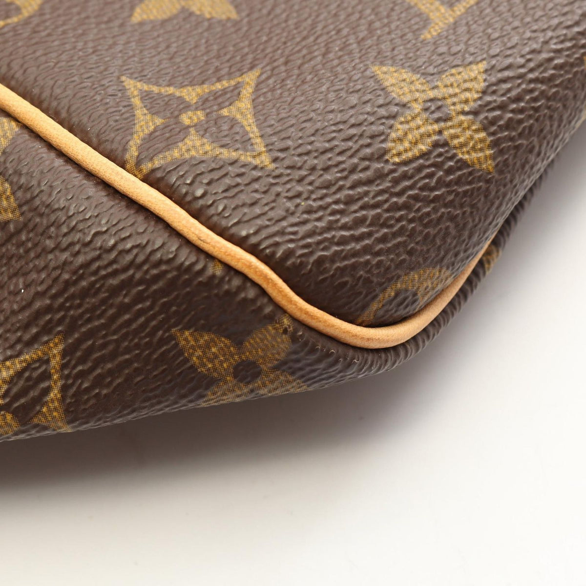 Louis Vuitton Boston Bag Keepall 60 Leather — view 7