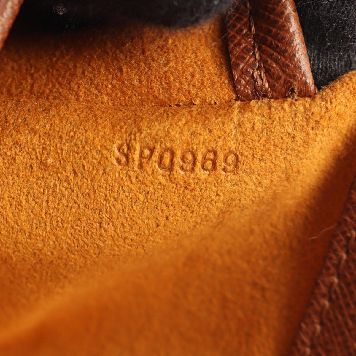 Louis Vuitton Shoulder Bag Musette Tango Short Strap Leather — view 5