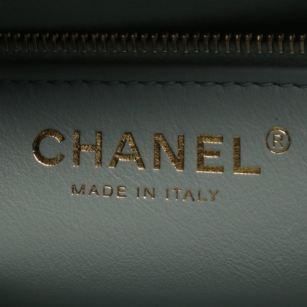 Chanel Shoulder Bag Trendy CC Small Top Handle Flap 2-Way Sage Green Leather — view 4