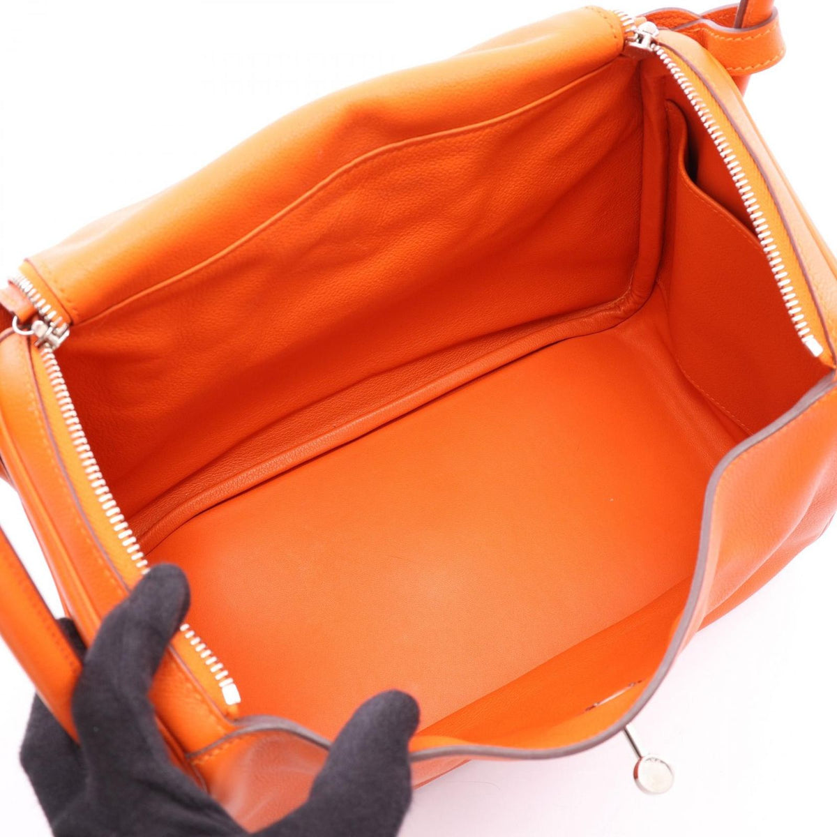 Hermes Shoulder Bag Lindy 30 Orange Leather — view 3