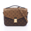 Louis Vuitton Handbag Pochette Metis MM Leather